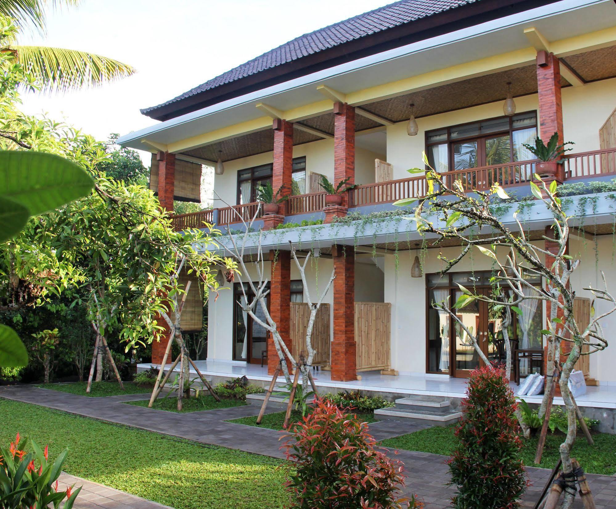 Nyoman Sandi Guest House Ubud  Ngoại thất bức ảnh