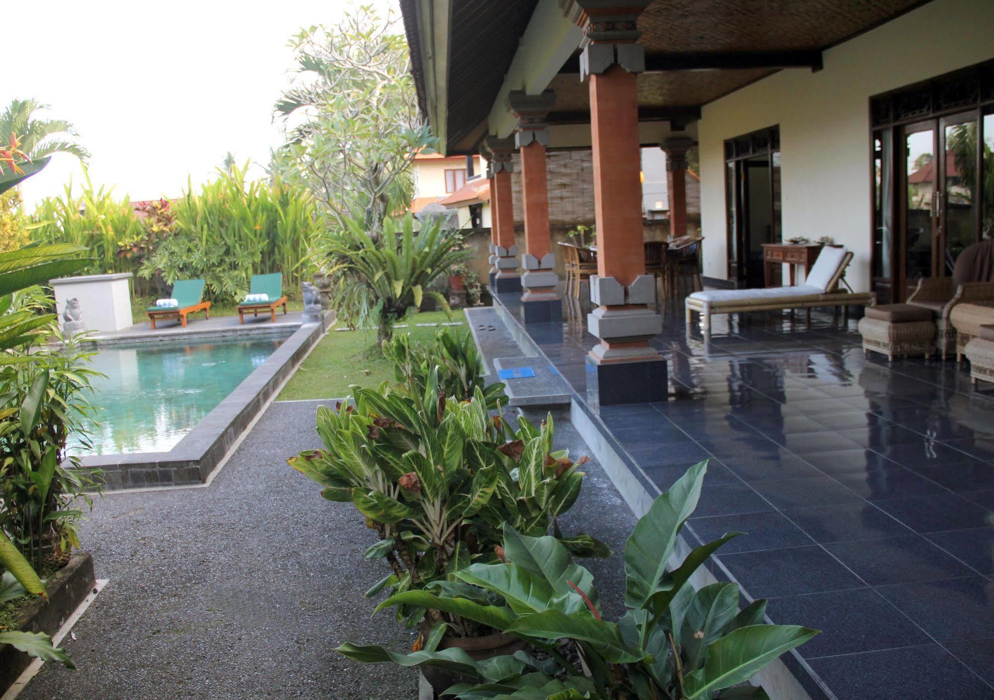 Nyoman Sandi Guest House Ubud  Ngoại thất bức ảnh